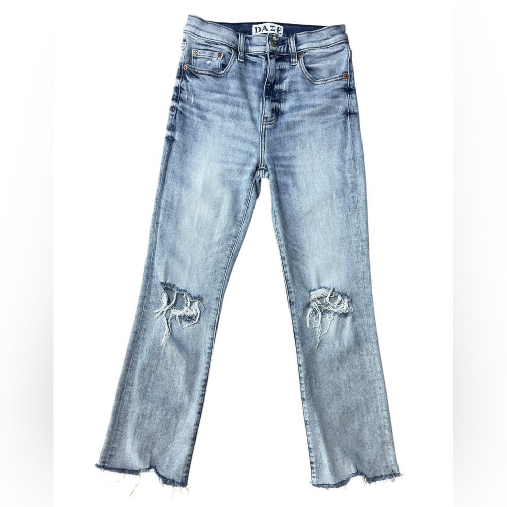 DAZE Distressed Straight Leg Jeans Light Wash Raw Hem Size 24